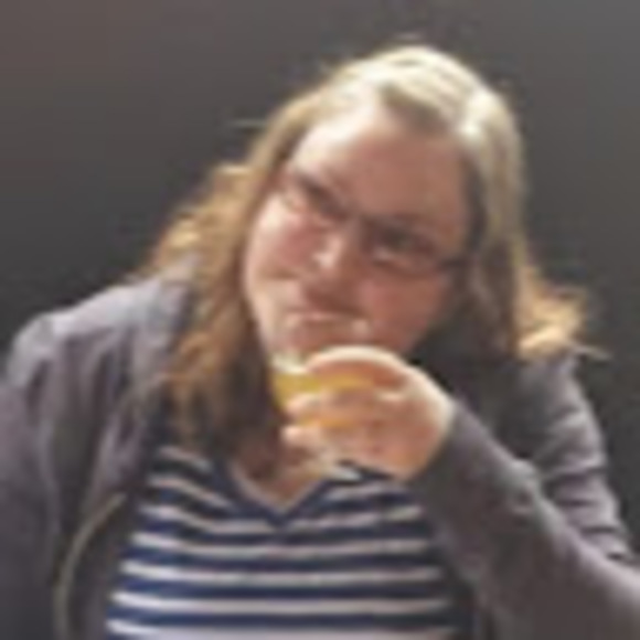 Meet your Posher, Karen - Picture 1 of 1